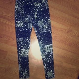 Lularoe one size black and white leggings
